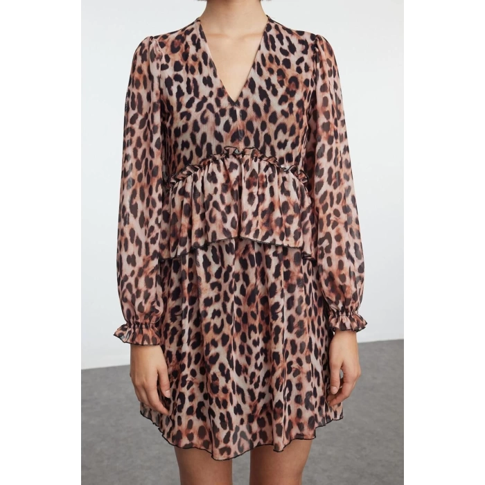 Womens Mini V Neck Relaxed Leopard Printed Ruffle Detailed A Line Bell Cut Balloon Sleeve Knitted Dress