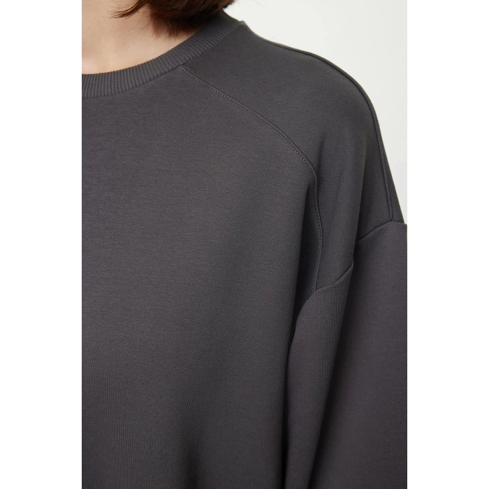 Women Fashion Stylish Mini Length Crew Neck Relaxed Plain Comfortable Cut Knitted Dress