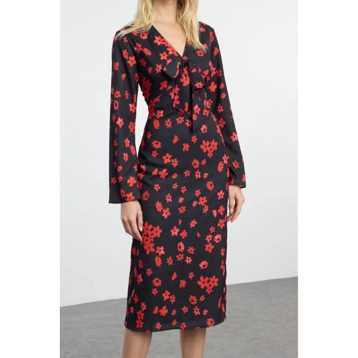 Women Fashion Stylish Midi Length V Neck Regular Floral Patterned A Cut Lace Detail Satin Woven Dress
