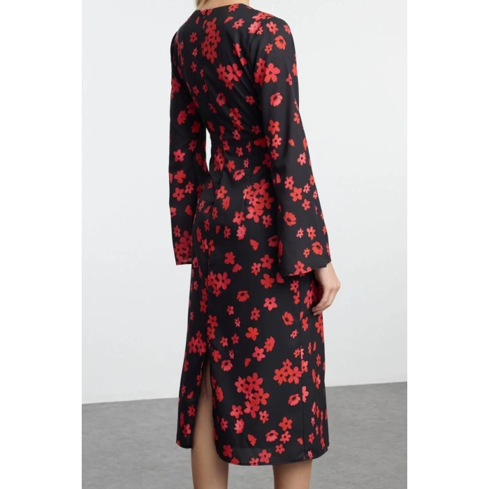 Women Fashion Stylish Midi Length V Neck Regular Floral Patterned A Cut Lace Detail Satin Woven Dress