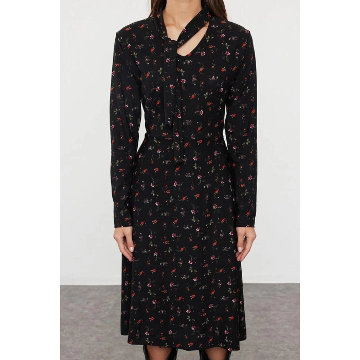 Womens Maxi Halter Neck Floral Floral Fitted Halter Neck Detailed Stretchy Knit Dress