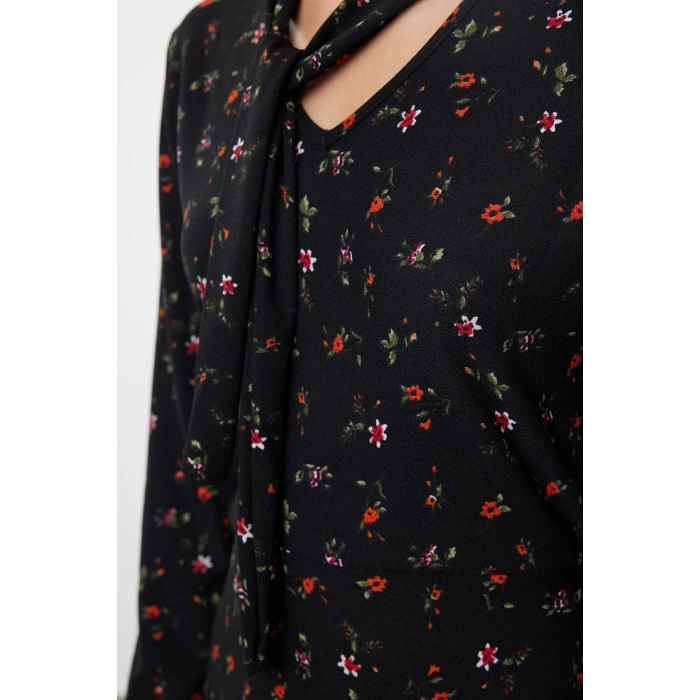 Womens Maxi Halter Neck Floral Floral Fitted Halter Neck Detailed Stretchy Knit Dress