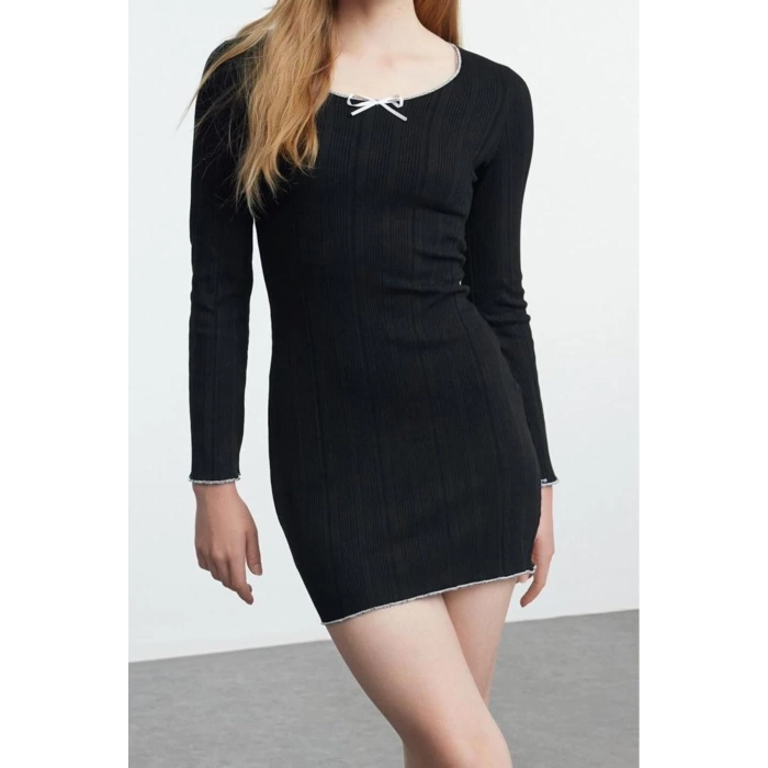 Women Fashion Stylish Mini Length Pool Neck Slim Fitted Bodycon Bow Detail Knitted Dress