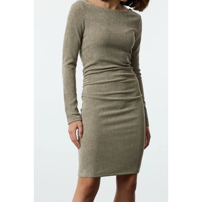 Women Fashion Stylish Mini Length Boat Neck Fitted Plain Gather Drape Detail Bodycone Knitted Dress