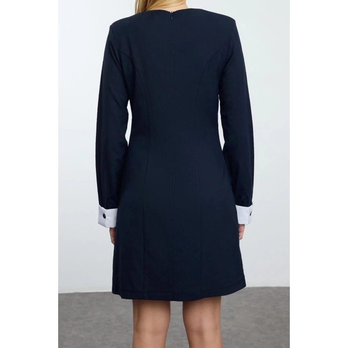 Women Fashion Stylish Mini Length Crew Neck Regular Straight Cut Cuff Detailed Woven Dress