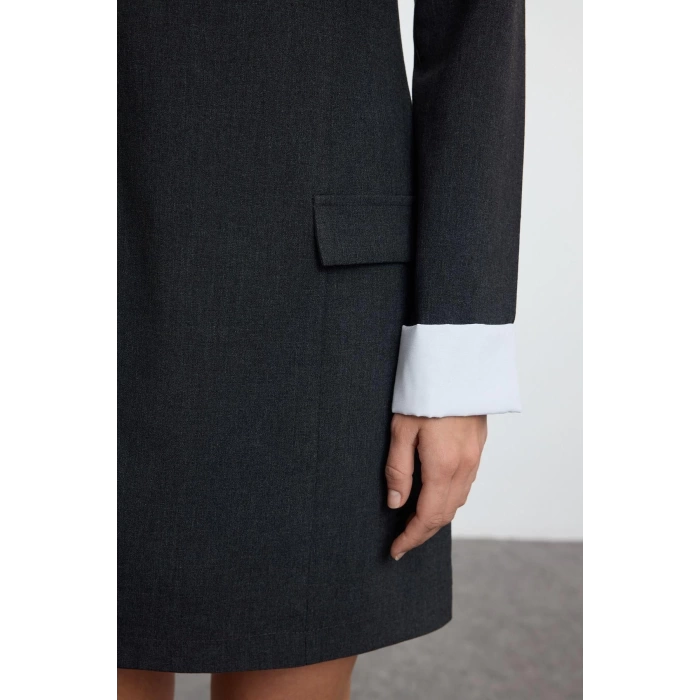 Women Fashion Stylish Mini Length Crew Neck Regular Straight Cut Cuff Detailed Woven Dress