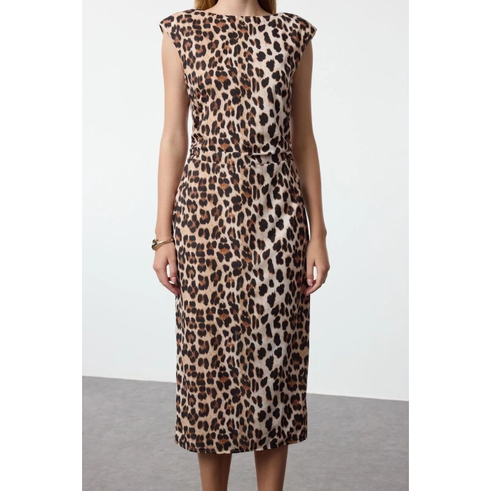 Women Fashion Stylish Midi Length Crew Neck Regular Plain Pattern Woven Dress