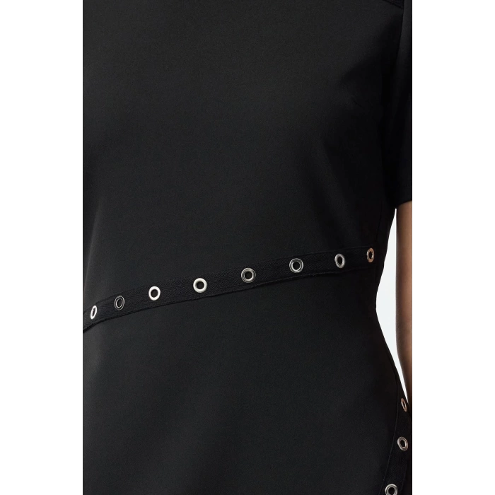 Kadın Moda Şık Mini Boy Dik Yaka Regular Kuşgözü Detaylı Vücuda Oturan Dokuma Elbise