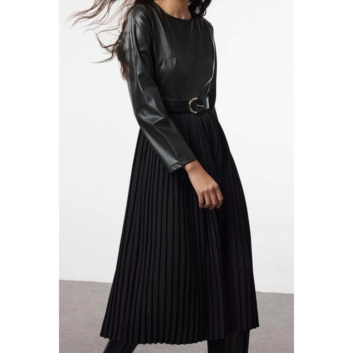 Women Fashion Stylish Midi Length Crew Neck Regular Belted Faux Leather Pleated A-Line Woven Dress