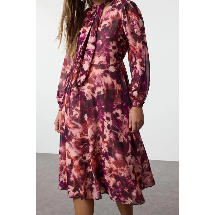Women Fashion Stylish Midi Length V Neck Regular Floral Patterned A Cut Scarf Collar Lined Chiffon Woven Dress
