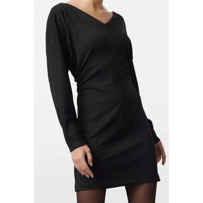 Women Fashion Stylish Mini Length V Neck Slim Padded Bodycone Body Fitting Knitted Dress