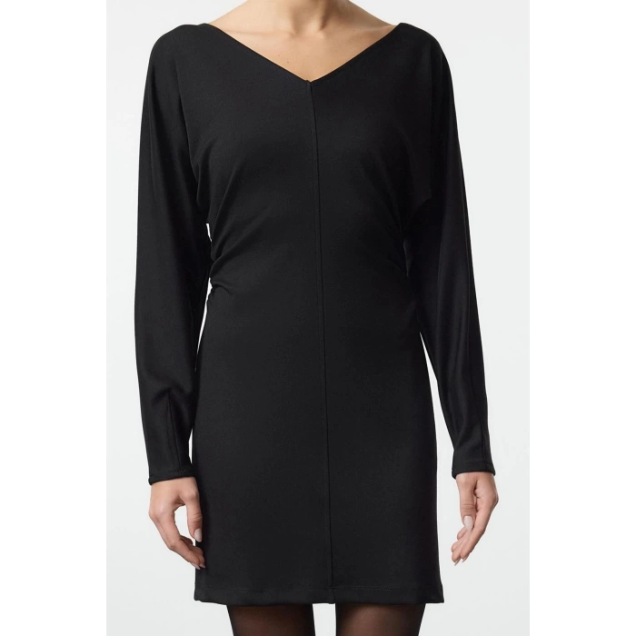 Women Fashion Stylish Mini Length V Neck Slim Padded Bodycone Body Fitting Knitted Dress