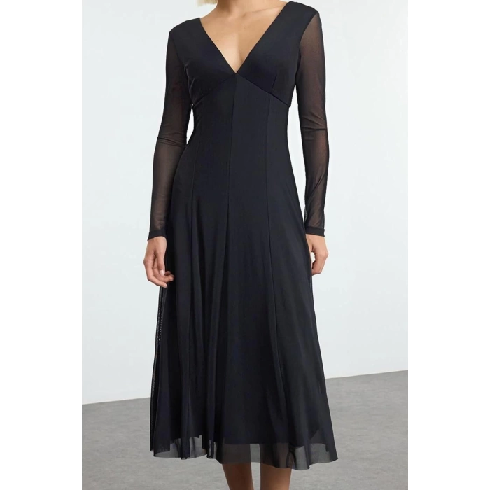 Women Fashion Stylish Midi Length V Neck Regular Animal Knitted Dress