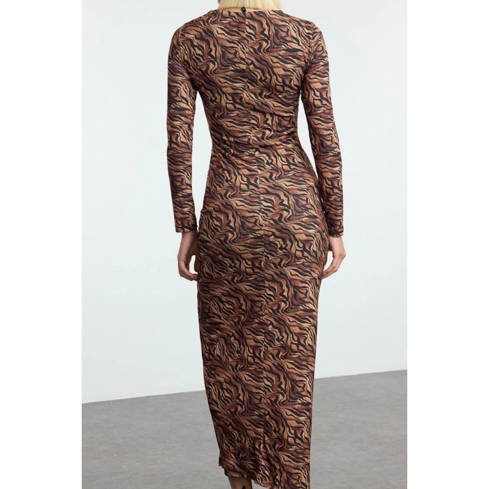 Women Fashion Stylish Midi Length Crew Neck Slim Gather Drape Detail Knitted Dress