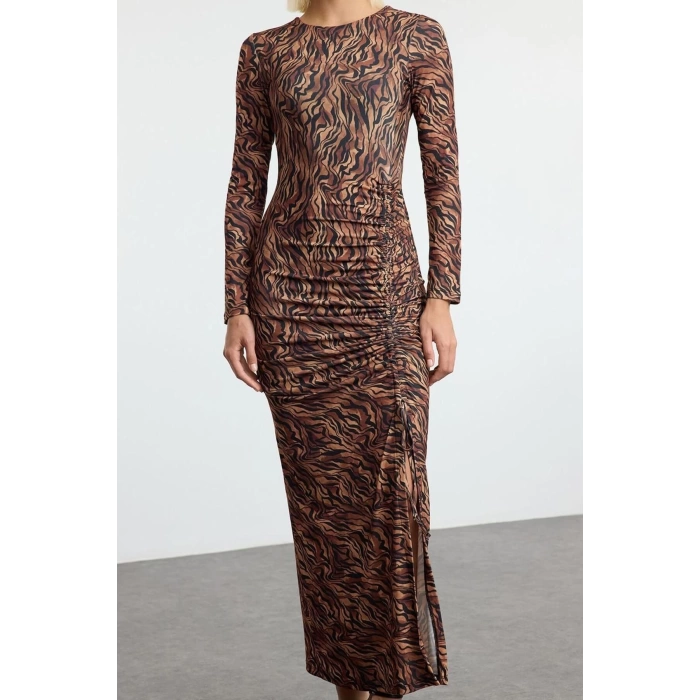 Women Fashion Stylish Midi Length Crew Neck Slim Gather Drape Detail Knitted Dress