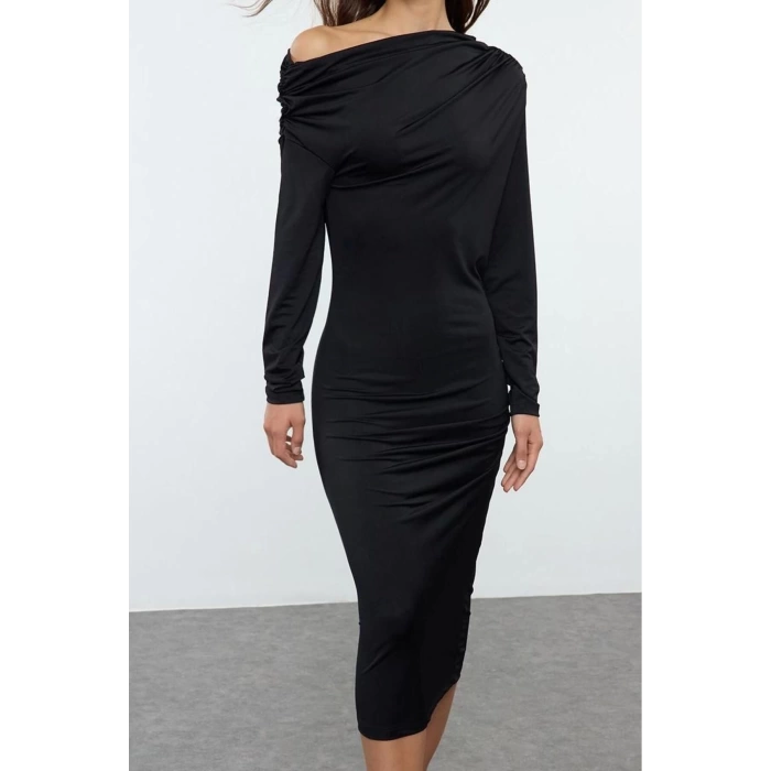 Kadın Moda Şık Midi Boy Asimetrik Yaka Slim Fitted Vücuda Oturan Örme Elbise