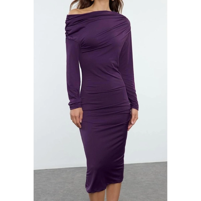 Kadın Moda Şık Midi Boy Asimetrik Yaka Slim Fitted Vücuda Oturan Örme Elbise