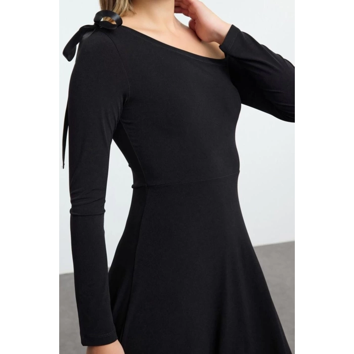 Women Fashion Stylish Midi Length Asymmetrical Neck Slim Bow Detail Belted Skater Knit Dress