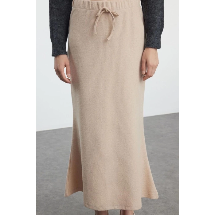 Kadın Moda Stil Midi Astarsız Örme Selanik Kumaş Balık Form Bağcık Detaylı Maxi Örme Etek