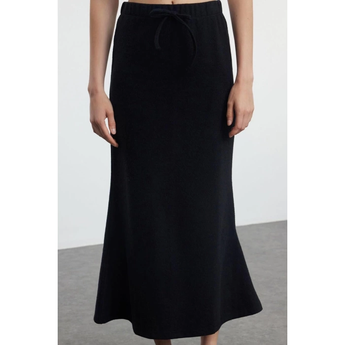 Kadın Moda Stil Midi Astarsız Örme Selanik Kumaş Balık Form Bağcık Detaylı Maxi Örme Etek