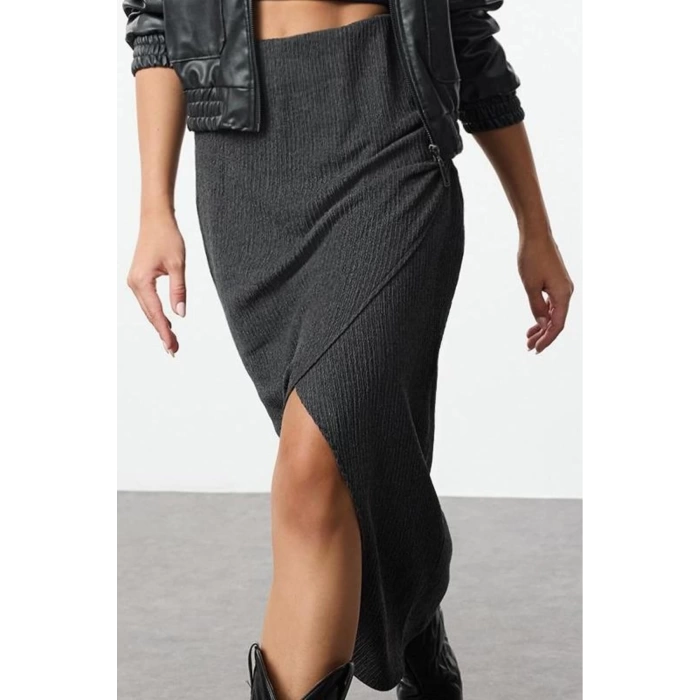 Women Fashion Style Midi Unlined Knitted Double Breasted Textured Gathered Drape Detail Midi Skirt