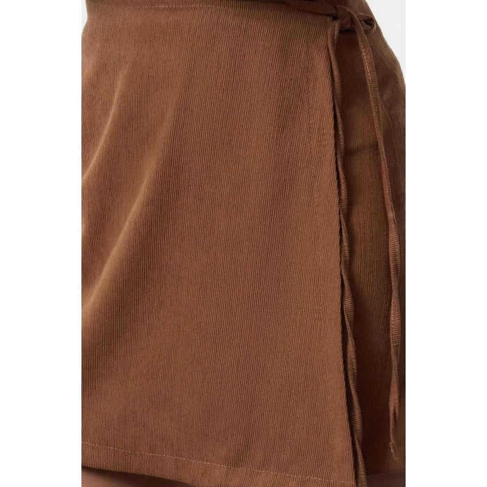 Kadın Moda Stil Mini Astarsız Dokuma Kadife Kumaş Kruvaze Kapama Bağlama Detaylı Mini BoyDokuma Etek