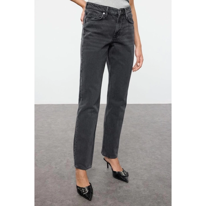 Kadın Moda Şık Kot Pantolon Boru Paça Uzun Boy Denim Düşük Bel Comfort Straight Jeans