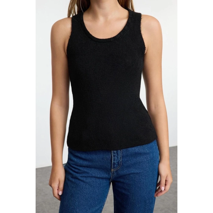 Women Fashion Stylish Crew Neck Standard Sleeve Regular Soft Textured Double-breasted Knitwear Sweater