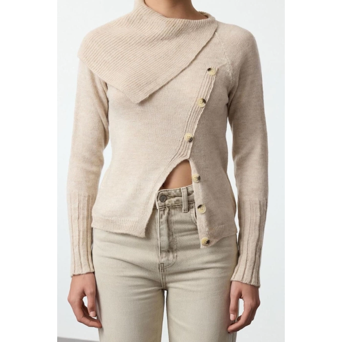 Womens Fashion Stylish Turn-down Collar Standard Sleeve Regular Asymmetric Button Detail Soft Texture Knitwear Sweater