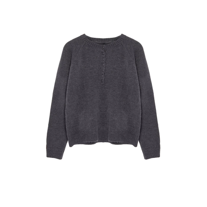 Women Fashion Stylish Crew Neck Standard Sleeve Regular Soft Texture Button Detailed Knitwear Sweater