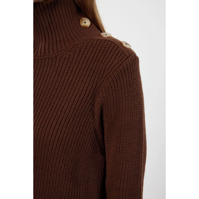 Women Fashion Stylish Turtleneck Standard Sleeve Regular Collar Button Detailed Knitwear Sweater