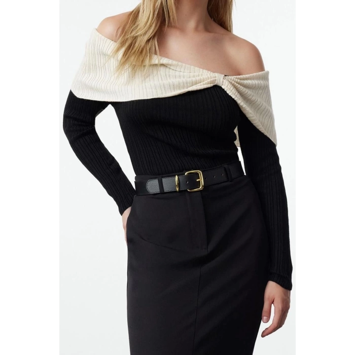 Women Fashion Stylish Carmen Collar Standard Sleeve Regular Ecru001 Color Block Knitwear Sweater