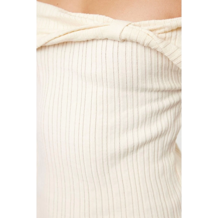 Women Fashion Stylish Carmen Collar Standard Sleeve Regular Ecru001 Color Block Knitwear Sweater