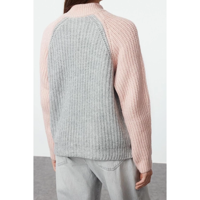 Women Fashion Stylish Stand Collar Standard Sleeve Regular Color Block Zippered Knitwear Sweater