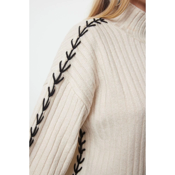 Women Fashion Stylish Stand Collar Standard Sleeve Regular Knitted Sweater