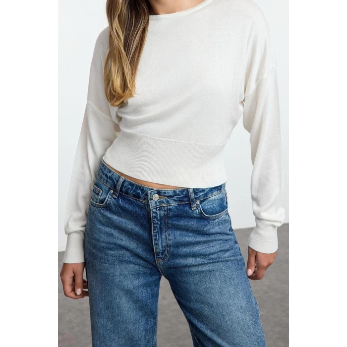Women Fashion Stylish Crew Neck Standard Sleeve Regular Basic Premium Quality Knitwear Sweater
