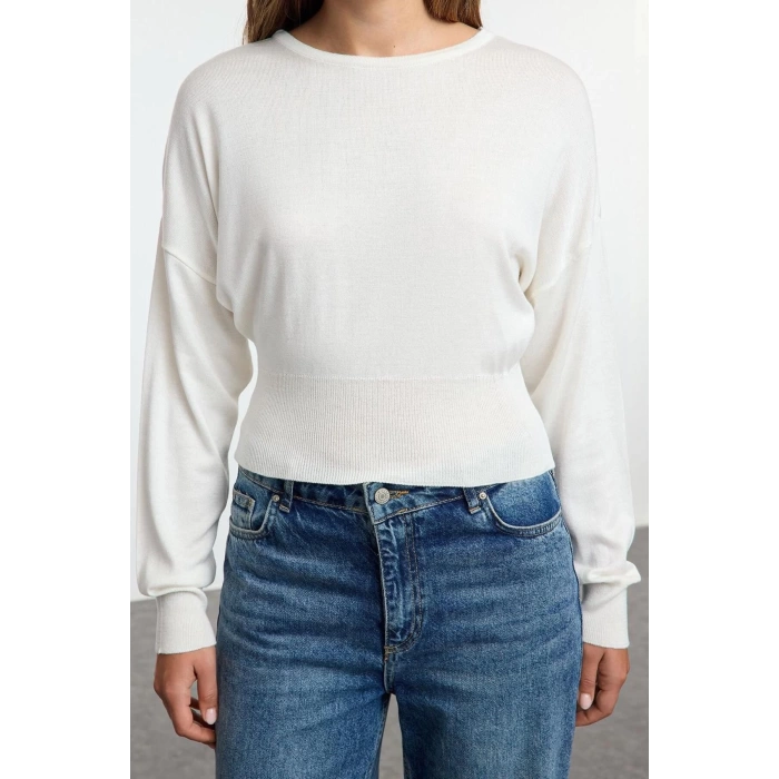 Women Fashion Stylish Crew Neck Standard Sleeve Regular Basic Premium Quality Knitwear Sweater