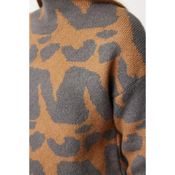 Women Fashion Stylish Stand Collar Standard Sleeve Regular Soft Texture Knitwear Sweater