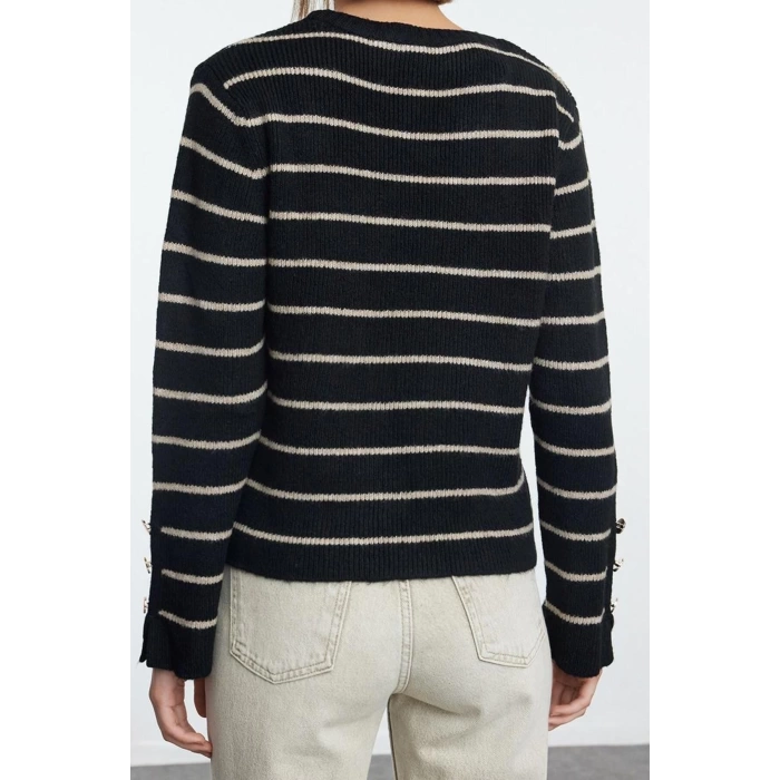 Women Fashion Stylish Crew Neck Standard Sleeve Regular Soft Texture Basic Striped Knitwear Sweater