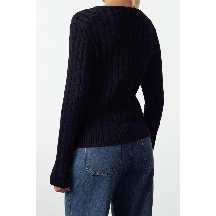 Women Fashion Stylish V Neck Standard Sleeve Regular Basic Cotton Knitted Sweater