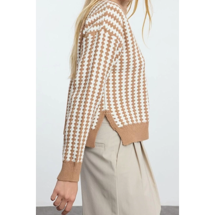 Women Fashion Stylish Crew Neck Standard Sleeve Regular Basic Striped Knitwear Sweater