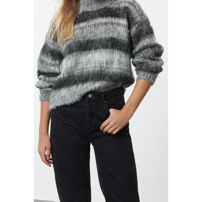 Women Fashion Stylish Stand Collar Standard Sleeve Regular Soft Texture Knitwear Sweater