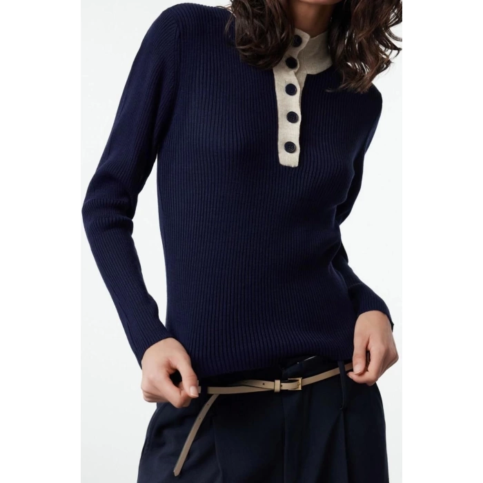 Women Fashion Stylish Carmen Collar Standard Sleeve Regular Stand Collar Knitwear Sweater