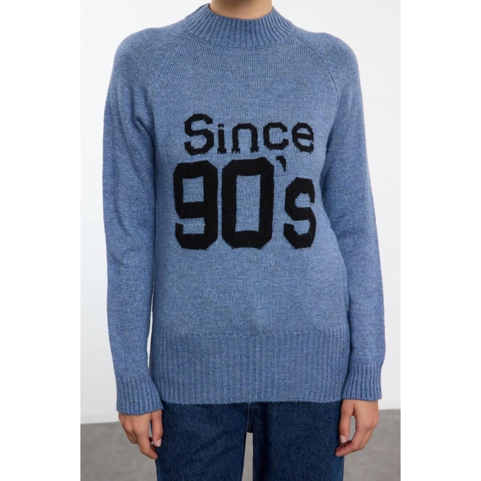 Women Fashion Stylish Crew Neck Standard Sleeve Regular Soft Texture Slogan Detailed Knitwear Sweater