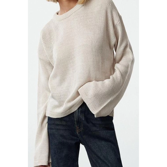 Women Fashion Stylish Crew Neck Standard Sleeve Regular Wide Pattern Knitwear Sweater