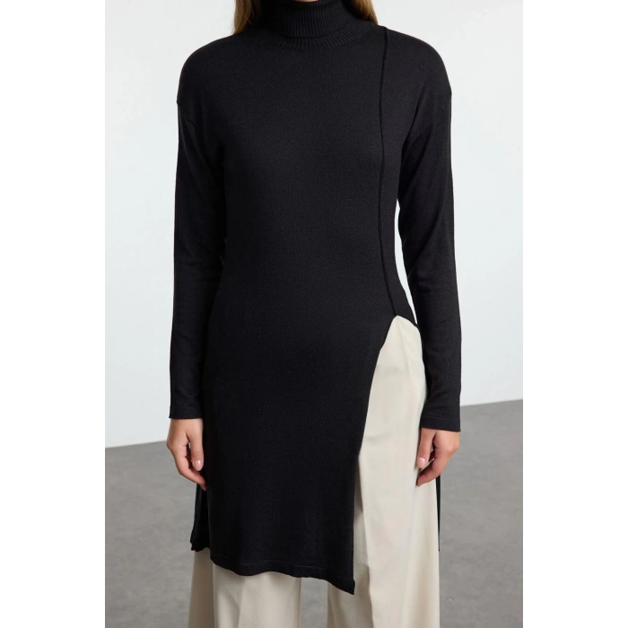 Women Fashion Stylish Crew Neck Standard Sleeve Long Premium Quality Slit Detailed Midi Length Knitwear Sweater
