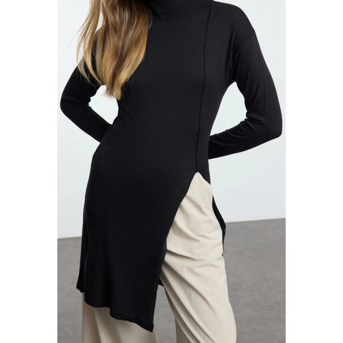 Women Fashion Stylish Crew Neck Standard Sleeve Long Premium Quality Slit Detailed Midi Length Knitwear Sweater