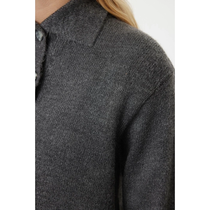 Womens Fashion Stylish Polo Neck Standard Sleeve Regular Soft Texture Wide Pattern Knitwear Sweater