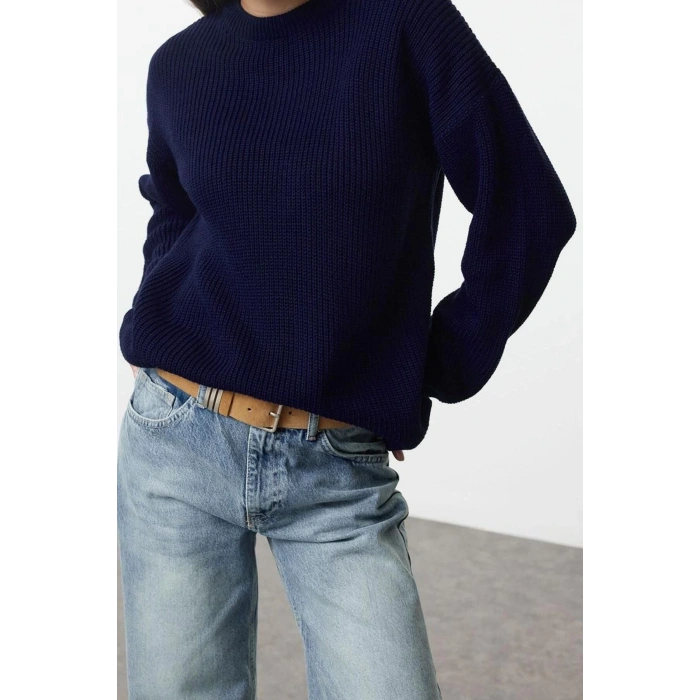 Women Fashion Stylish Crew Neck Standard Sleeve Regular Wide Fit Ribbed Knitwear Sweater