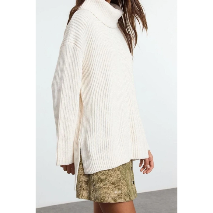 Women Fashion Stylish Turtleneck Regular Sleeve Regular Knitted Sweater